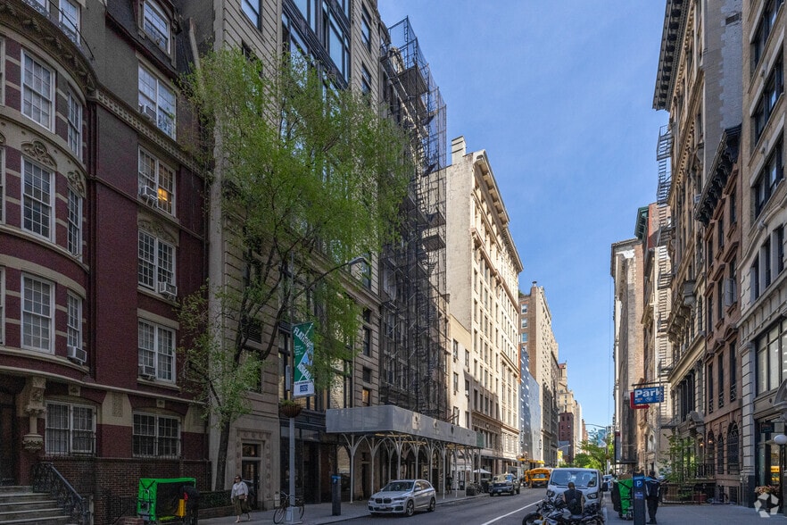 27 E 21st St, New York, NY for lease - Building Photo - Image 3 of 5