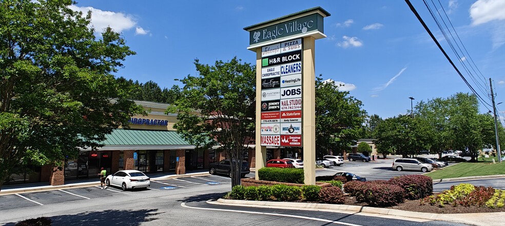 600-634 Eagles Landing Pky, Stockbridge, GA for lease - Building Photo - Image 3 of 10