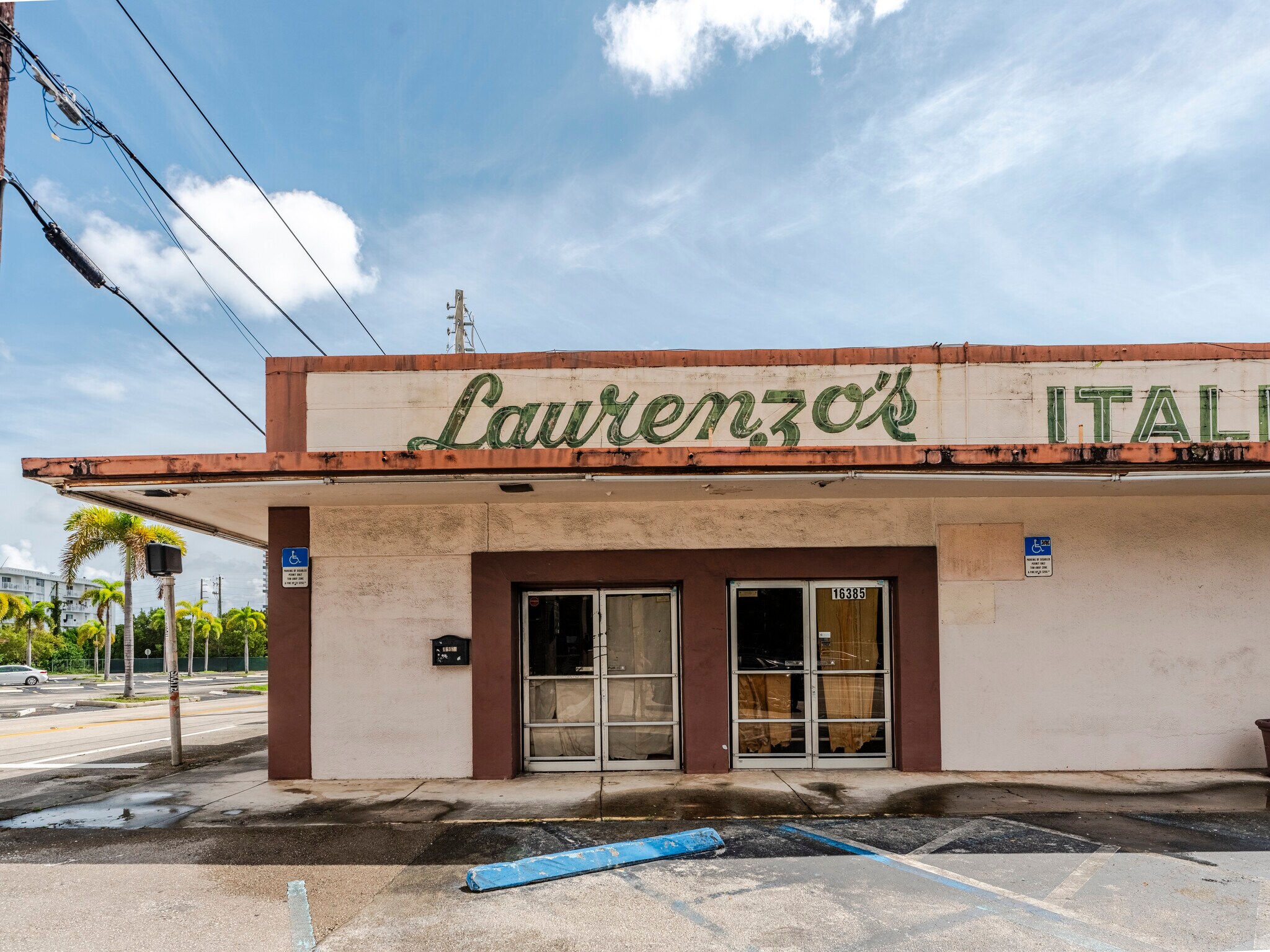 16385 W Dixie Hwy, North Miami Beach, FL à vendre Photo principale- Image 1 de 7