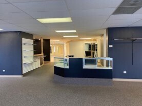 236 W Northwest Hwy, Barrington, IL à vendre - Photo intérieure - Image 3 de 9