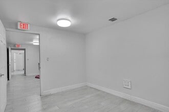 14080-14118 SW 139th Ct, Miami, FL for lease Interior Photo- Image 1 of 4