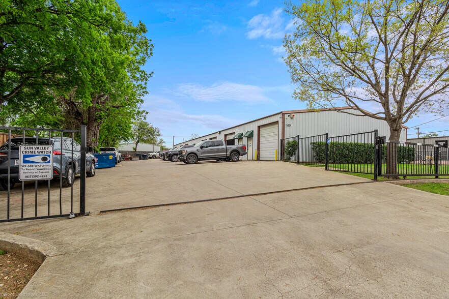 5012 Kaltenbrun Rd, Fort Worth, TX à louer - Photo du bâtiment - Image 3 de 14