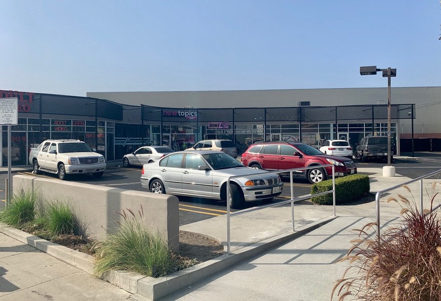 913-915 W Manchester Blvd, Inglewood, CA for lease - Building Photo - Image 1 of 6