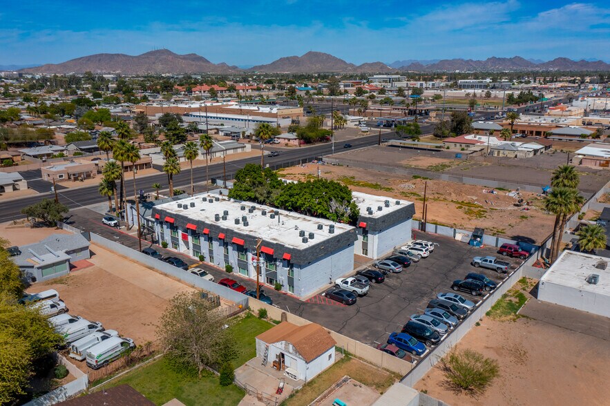 2835 W Northern Ave, Phoenix, AZ for sale - Building Photo - Image 2 of 3