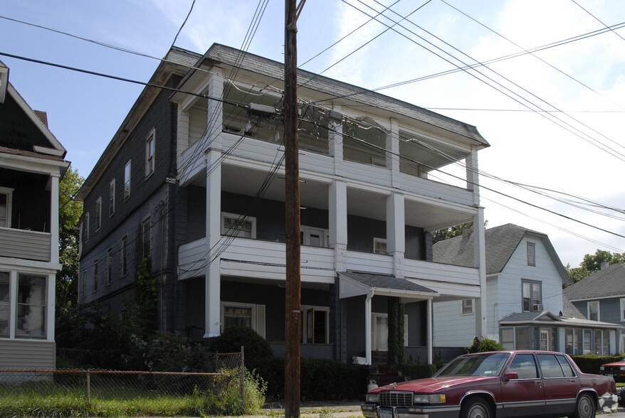 59 Allen St, Johnson City, NY for sale - Primary Photo - Image 1 of 1