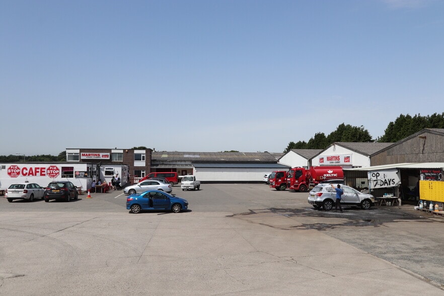 Pennygillam Way, Launceston à vendre - Photo du bâtiment - Image 2 de 8