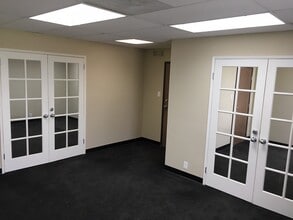 23152 Verdugo Dr, Laguna Hills, CA for lease Interior Photo- Image 2 of 3