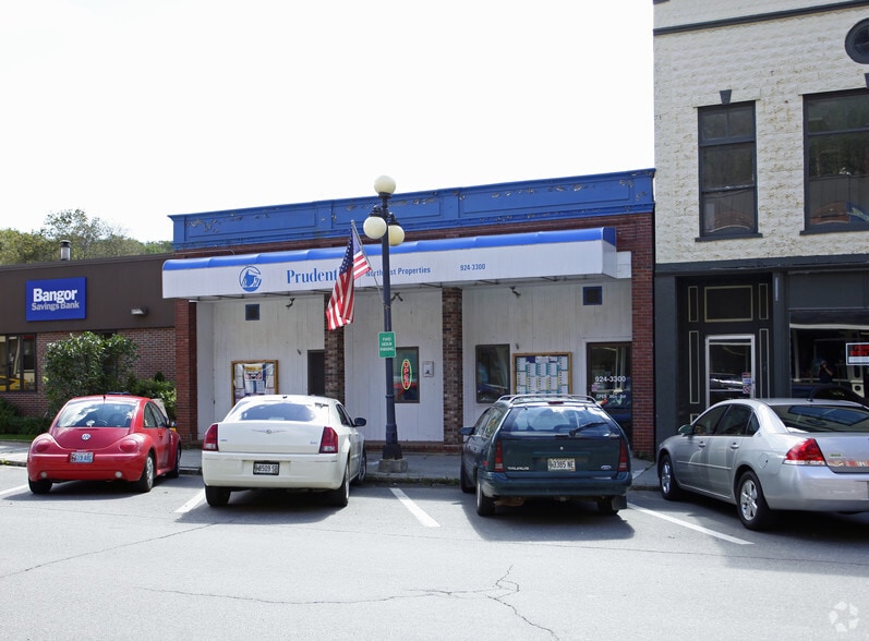 24 Main St, Dexter, ME à vendre - Photo du bâtiment - Image 2 de 2