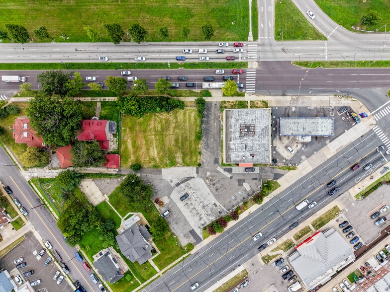 6418 Roosevelt Blvd, Philadelphia, PA for lease - Aerial - Image 2 of 9
