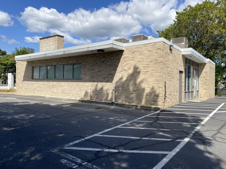 655 Park Ave, Worcester, MA for sale - Building Photo - Image 3 of 4