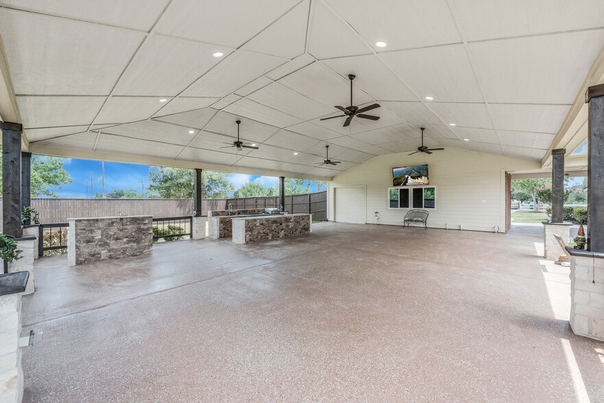 30062 N Fulshear Dr, Fulshear, TX à louer - Photo principale - Image 1 de 14
