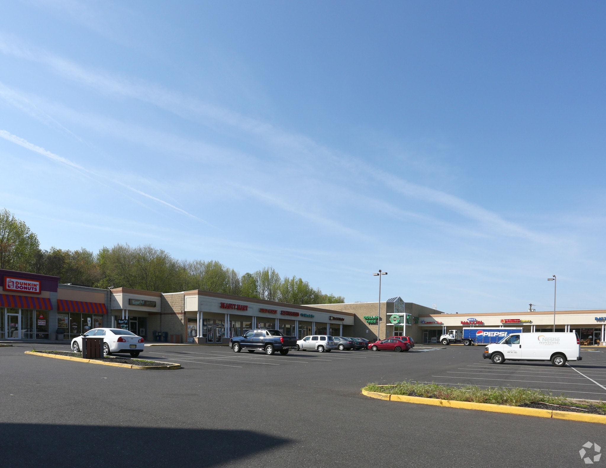 2500-2532 Mount Holly Rd, Burlington, NJ for lease Primary Photo- Image 1 of 6