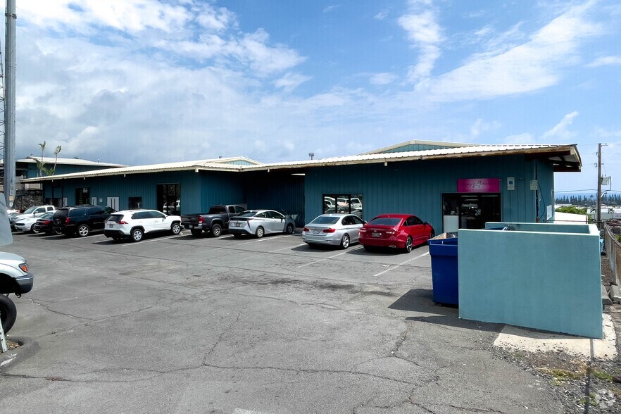 74-5599 Luhia St, Kailua Kona, HI à louer - Photo du bâtiment - Image 3 de 5