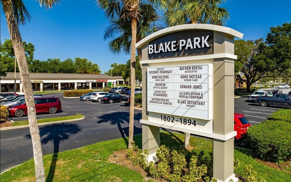 1800 59th St, Bradenton, FL à louer - Photo du bâtiment - Image 2 de 7