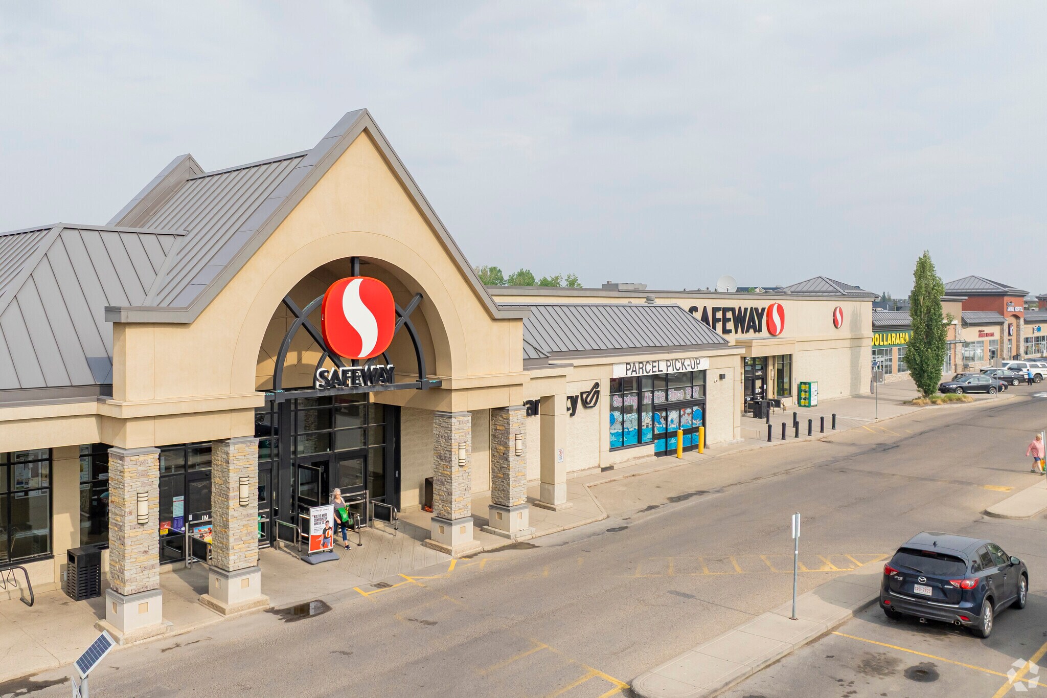 505 Main St SW, Airdrie, AB for sale Primary Photo- Image 1 of 1