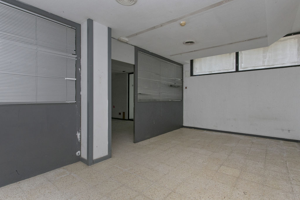 Viladecans, BAR 08840 - Unit 01 - - Interior Photo - Image 1 of 13