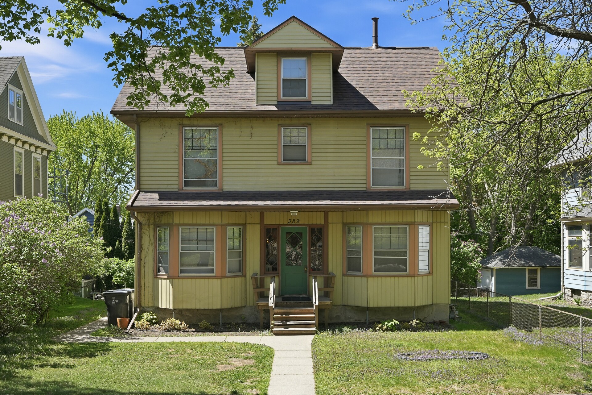 389 Maple St, Saint Paul, MN à vendre Photo du bâtiment- Image 1 de 15