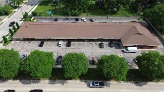 More details for 560-650 W 14 Mile Rd, Clawson, MI - Retail for Lease