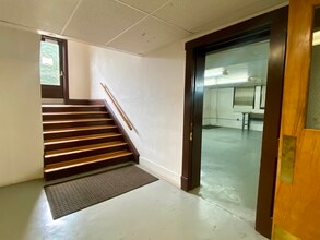 205 S Main St, Seymour, IL à louer Photo intérieure- Image 2 de 2