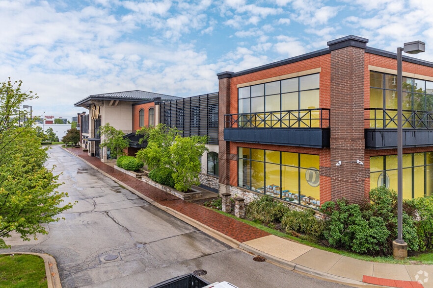 2770-2860 S Highland Ave, Lombard, IL for lease - Primary Photo - Image 2 of 10