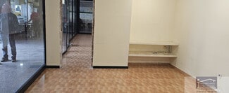 Plus de détails pour Commerce de détail à vendre