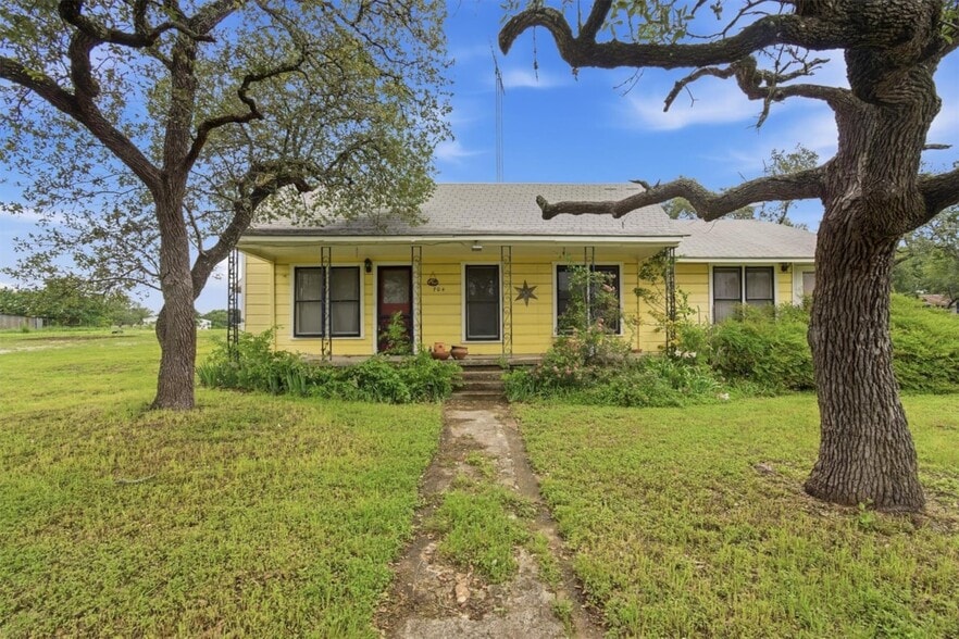 704 FM 2657, Briggs, TX for sale - Building Photo - Image 3 of 27