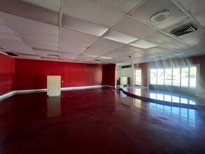 4604-4610 Cleveland Heights Blvd, Lakeland, FL for lease Interior Photo- Image 2 of 4