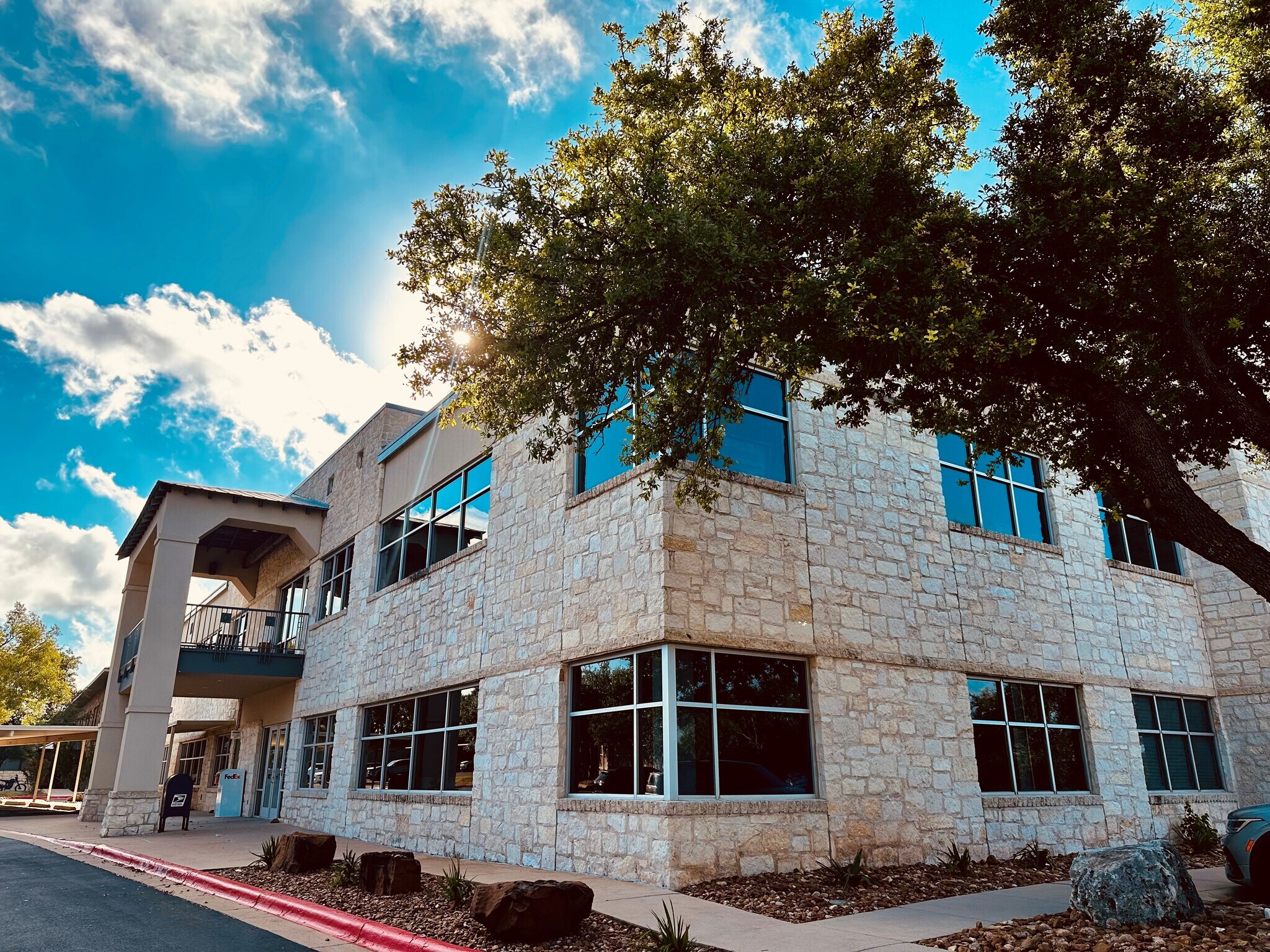 11612 Bee Caves Rd, Austin, TX à louer Photo du bâtiment- Image 1 de 11
