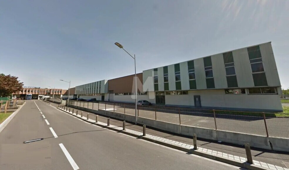 Flex dans Morangis à louer - Photo du bâtiment - Image 1 de 3