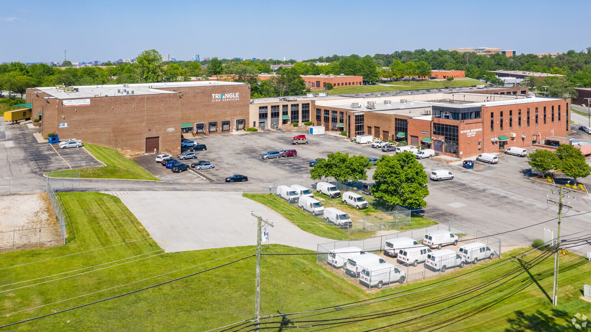 1-208 Azar Ct, Arbutus, MD for lease Primary Photo- Image 1 of 4