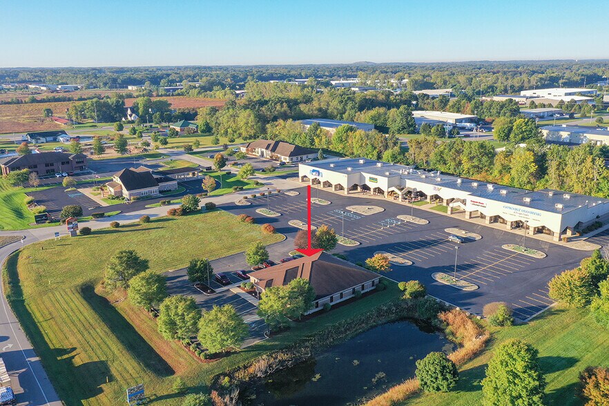 631 County Road 17, Elkhart, IN à louer - Photo du bâtiment - Image 1 de 30