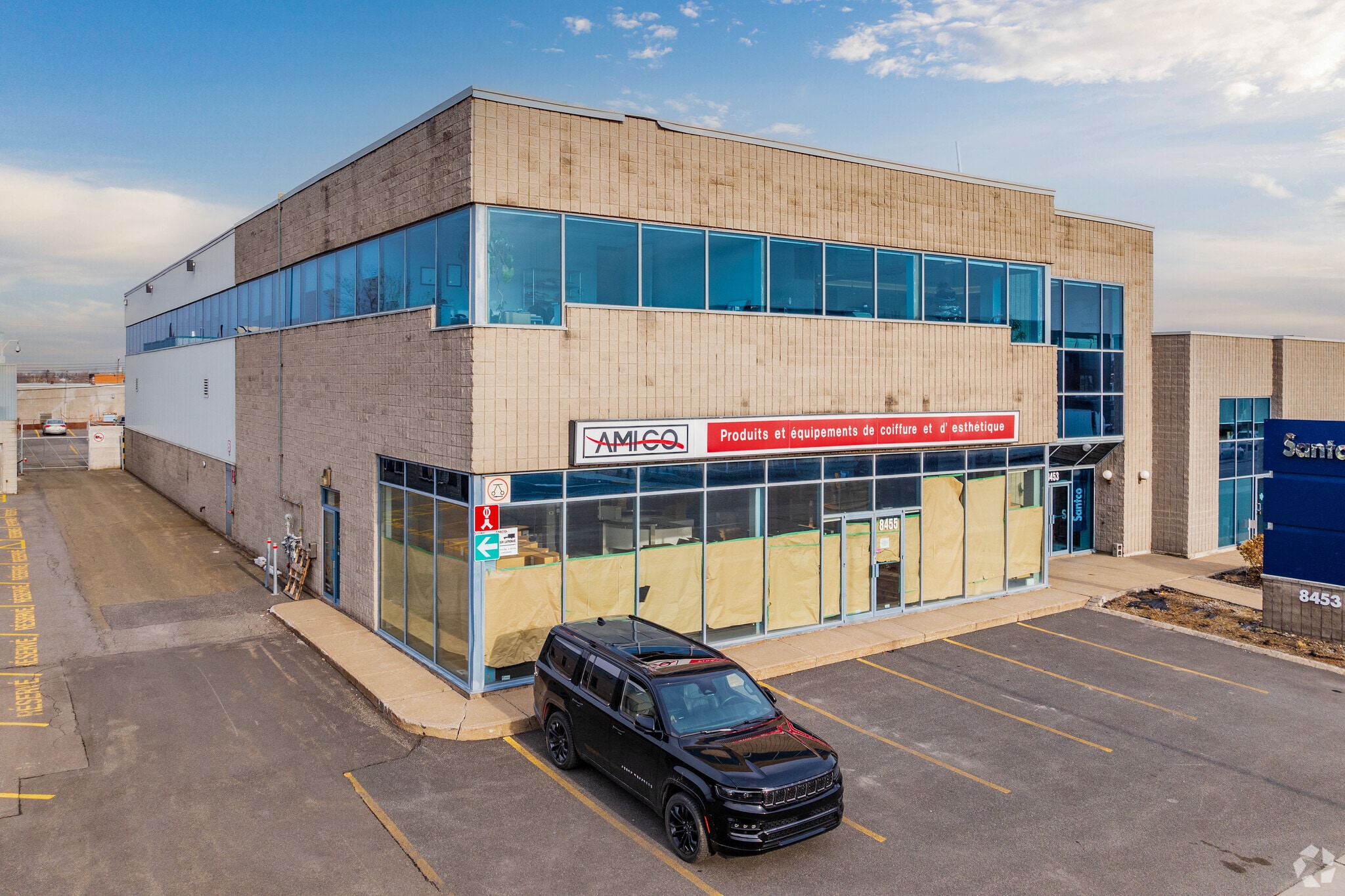 8455 Boul Langelier, Montréal, QC for lease Primary Photo- Image 1 of 19