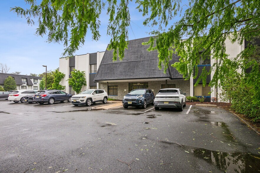 219 South St, New Providence, NJ à louer - Photo du bâtiment - Image 3 de 7