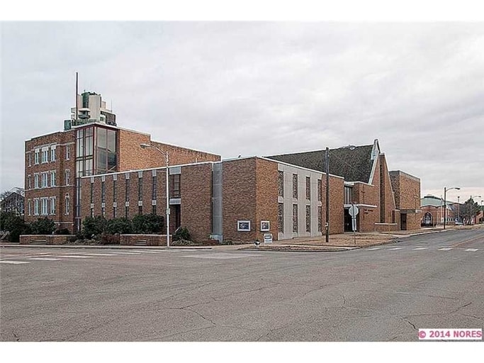 500 S Johnstone Ave, Bartlesville, OK for sale - Building Photo - Image 2 of 15