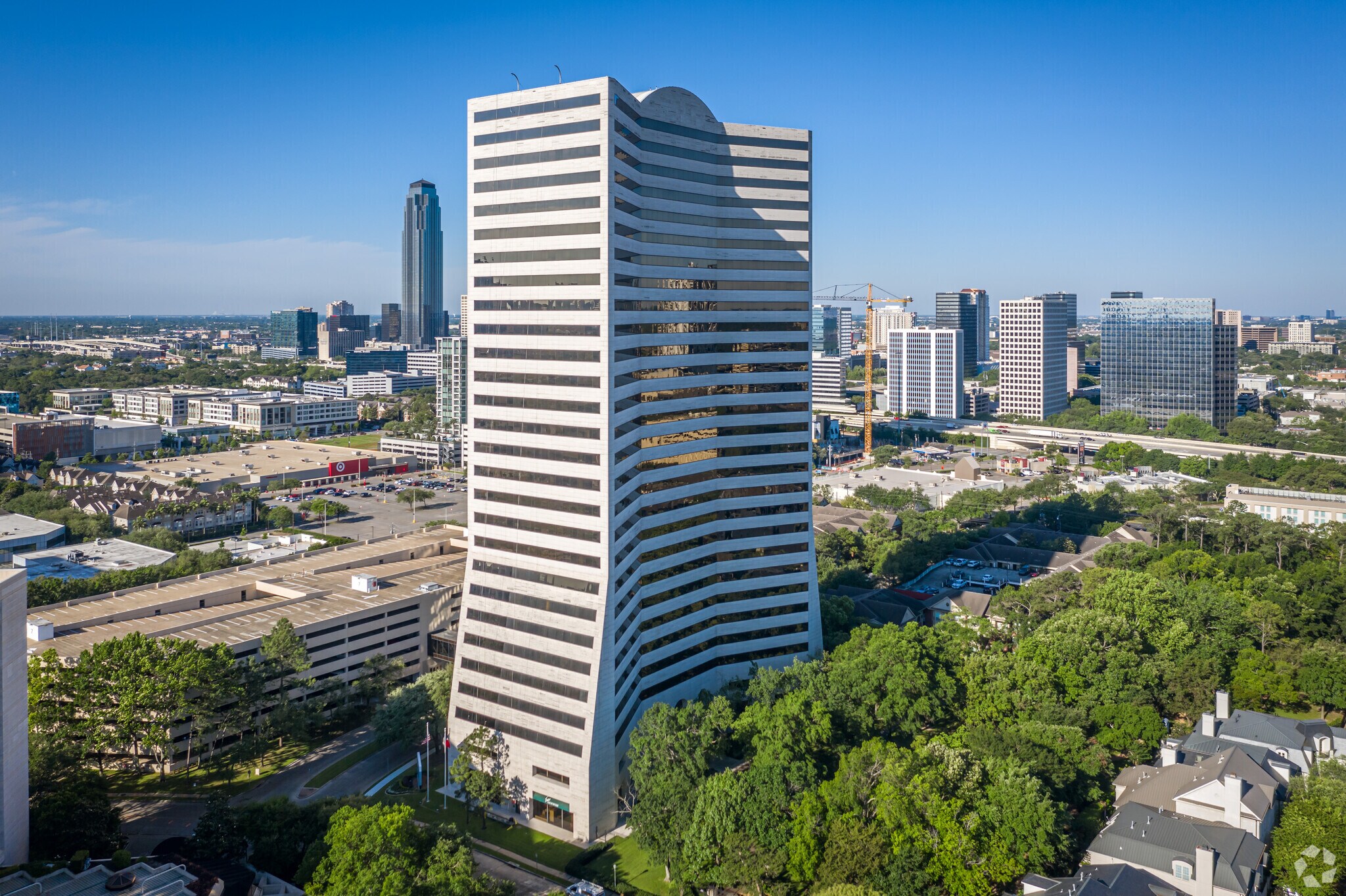 4400 Post Oak Pky, Houston, TX à louer Photo du bâtiment- Image 1 de 17