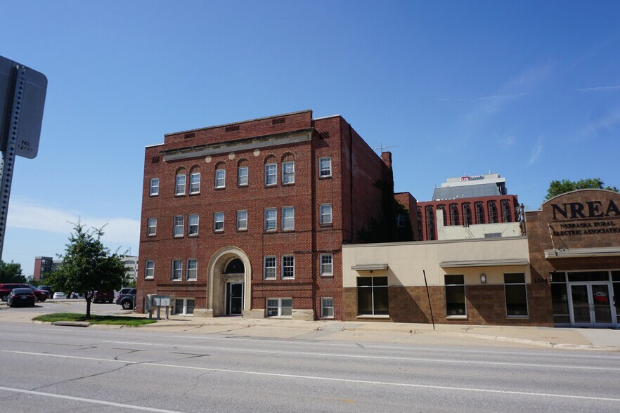 1234 K St, Lincoln, NE à vendre - Photo du bâtiment - Image 2 de 7