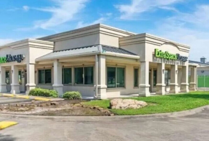 11050-11082 Regency Green Dr, Cypress, TX for lease - Building Photo - Image 1 of 5