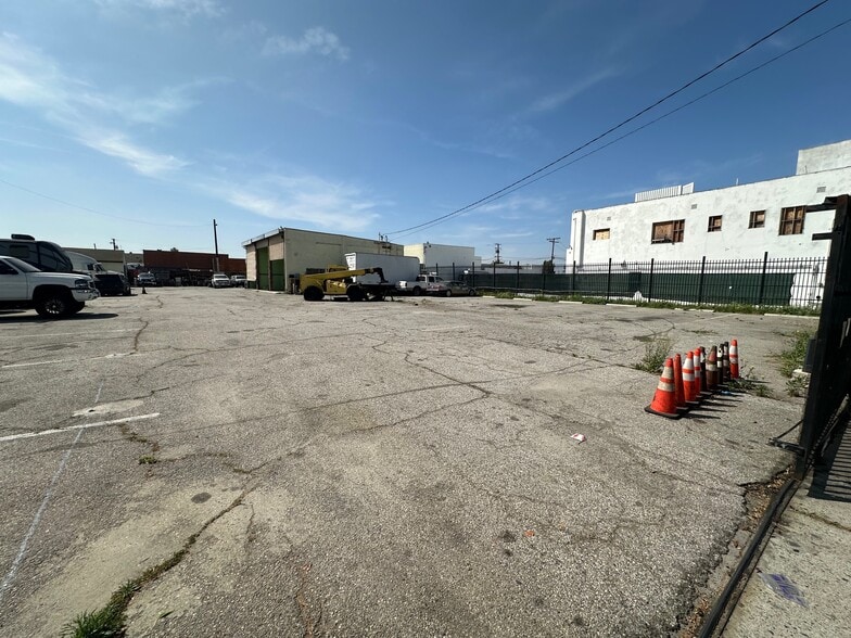 712 E Alondra Blvd, Compton, CA for lease - Building Photo - Image 3 of 36