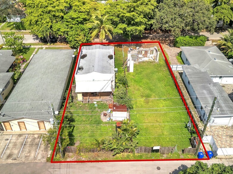 1932 Dewey St, Hollywood, FL à vendre - Photo du bâtiment - Image 2 de 28