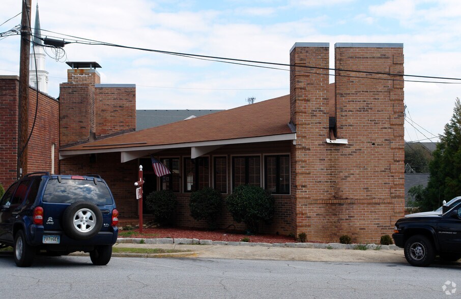 113 Court St, Pickens, SC à louer - Photo du bâtiment - Image 3 de 19