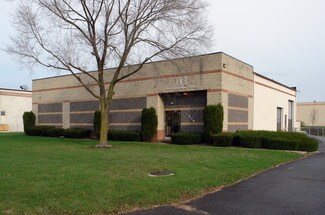 Plus de détails pour 375 Patricia Dr, Warminster Township, PA - Industriel à louer