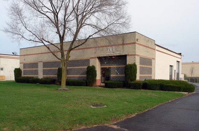 More details for 375 Patricia Dr, Warminster Township, PA - Industrial for Lease