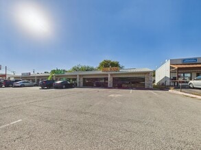 1902-1906 N Us-281 Hwy, Marble Falls, TX for lease Building Photo- Image 1 of 10