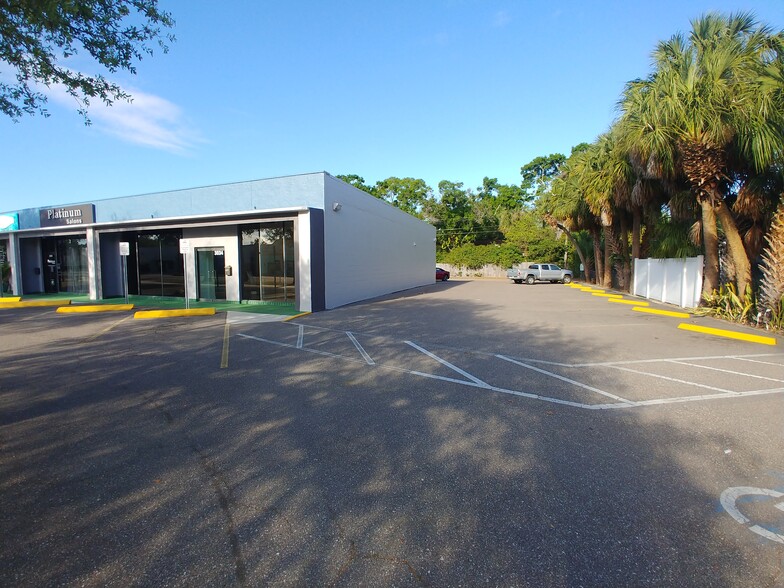 3028 9th St N, Saint Petersburg, FL for lease - Building Photo - Image 2 of 14