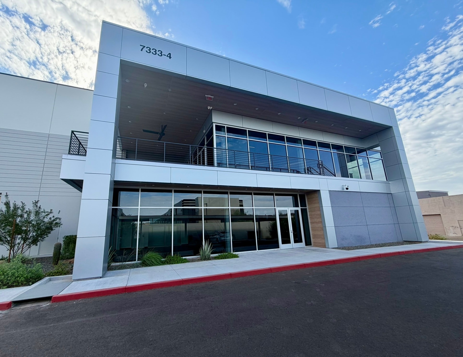 7333 E Helm Dr, Scottsdale, AZ for lease Primary Photo- Image 1 of 15