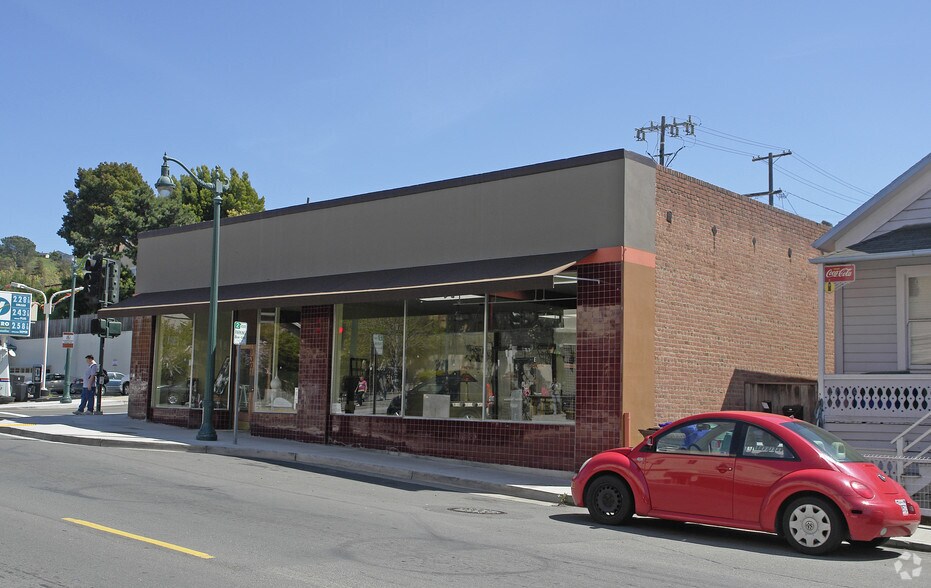 1301-1303 Pomona St, Crockett, CA à vendre - Photo du bâtiment - Image 2 de 16