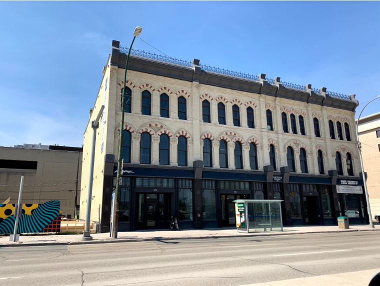 230 Main St, Winnipeg, MB for lease Primary Photo- Image 1 of 2