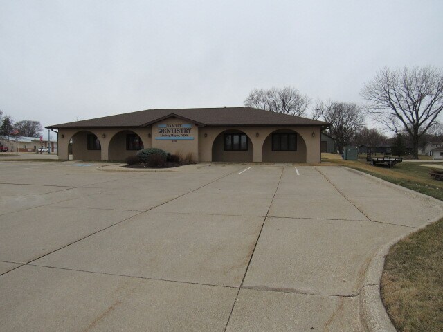 630 S Main St, Monticello, IA à vendre - Photo du bâtiment - Image 2 de 29