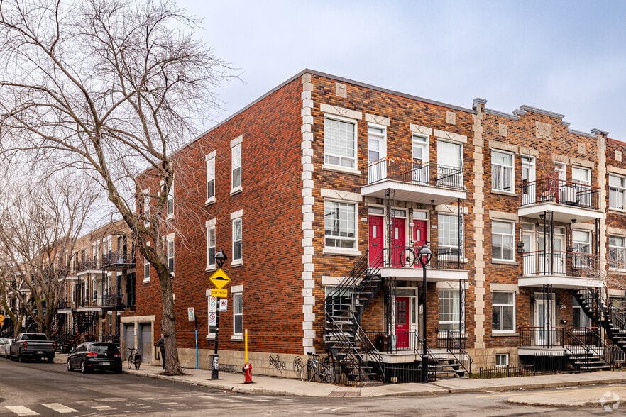 2251-2257 St Rachel E, Montréal, QC for sale - Primary Photo - Image 1 of 2