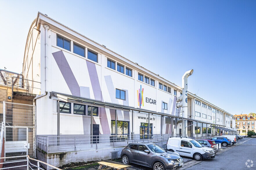 8 Avenue Des Arrimeurs, Saint-Denis à louer - Photo du bâtiment - Image 2 de 3